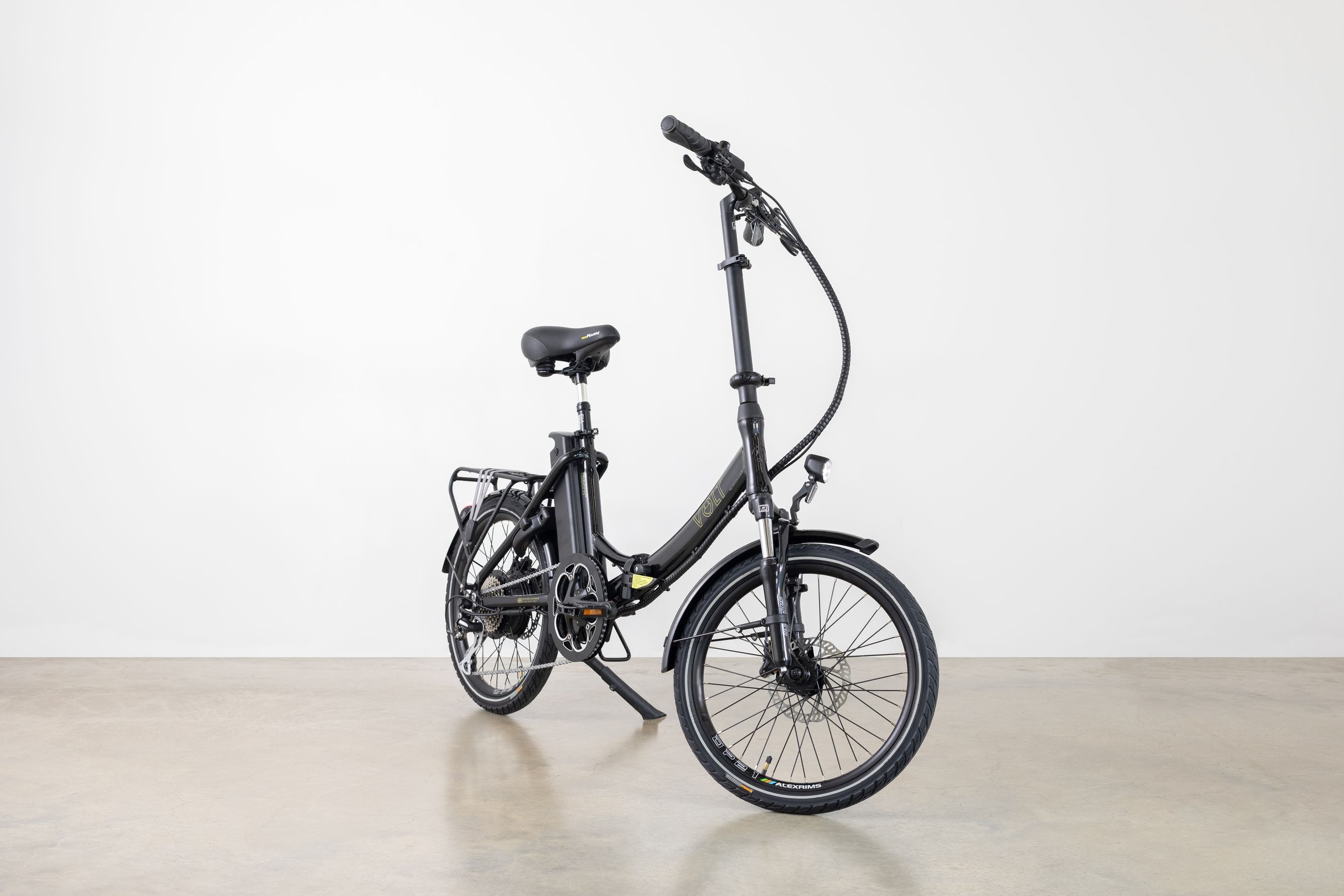 Volt Metro LS E-bike studio photograph