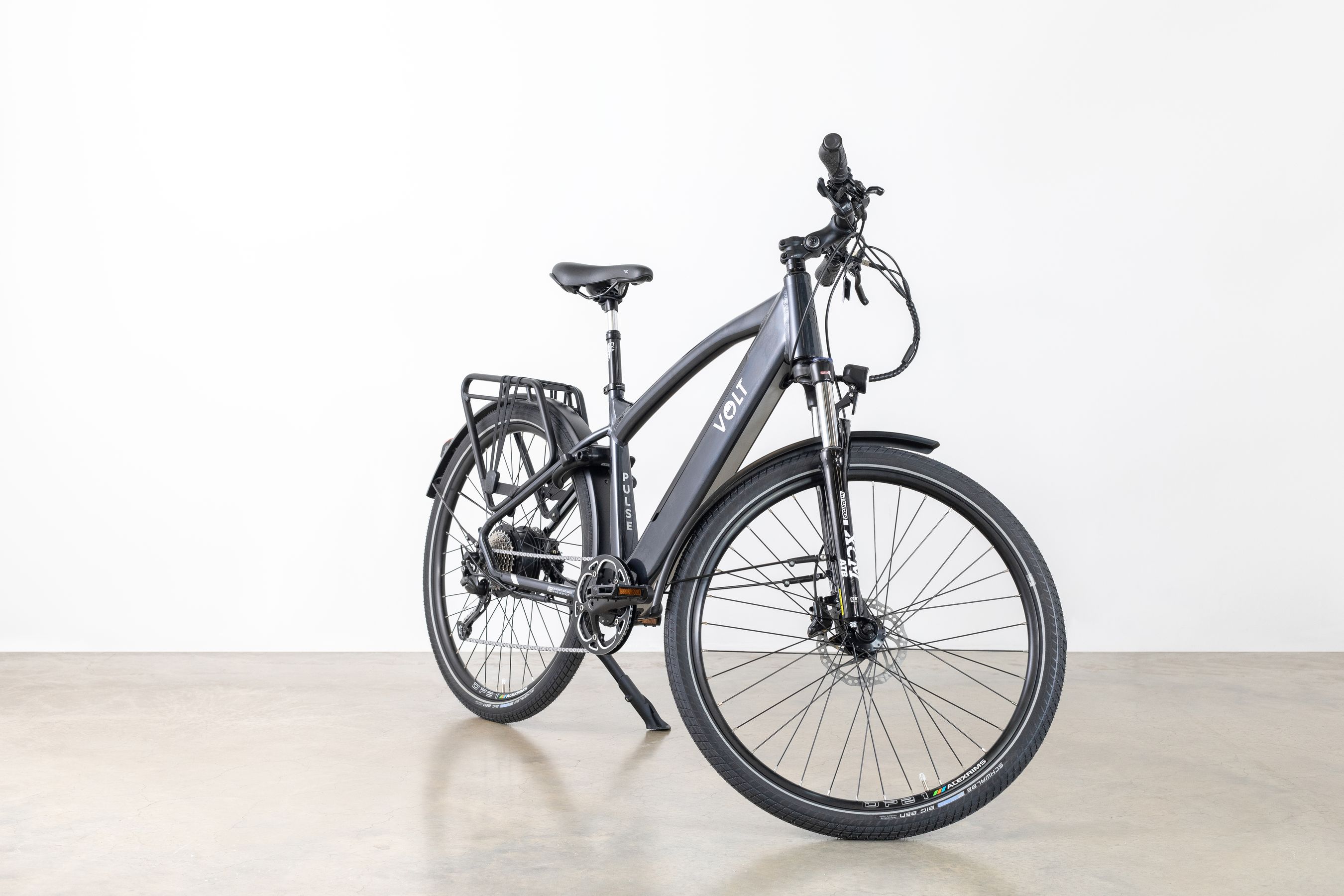 Volt Pulse Hybrid E-bike studio photograph